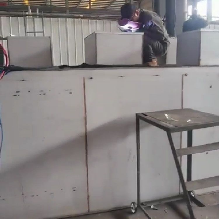 污水处理设备工厂加工中